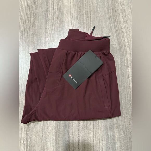 Lululemon Surge Jogger 29” - Picture 2 of 7